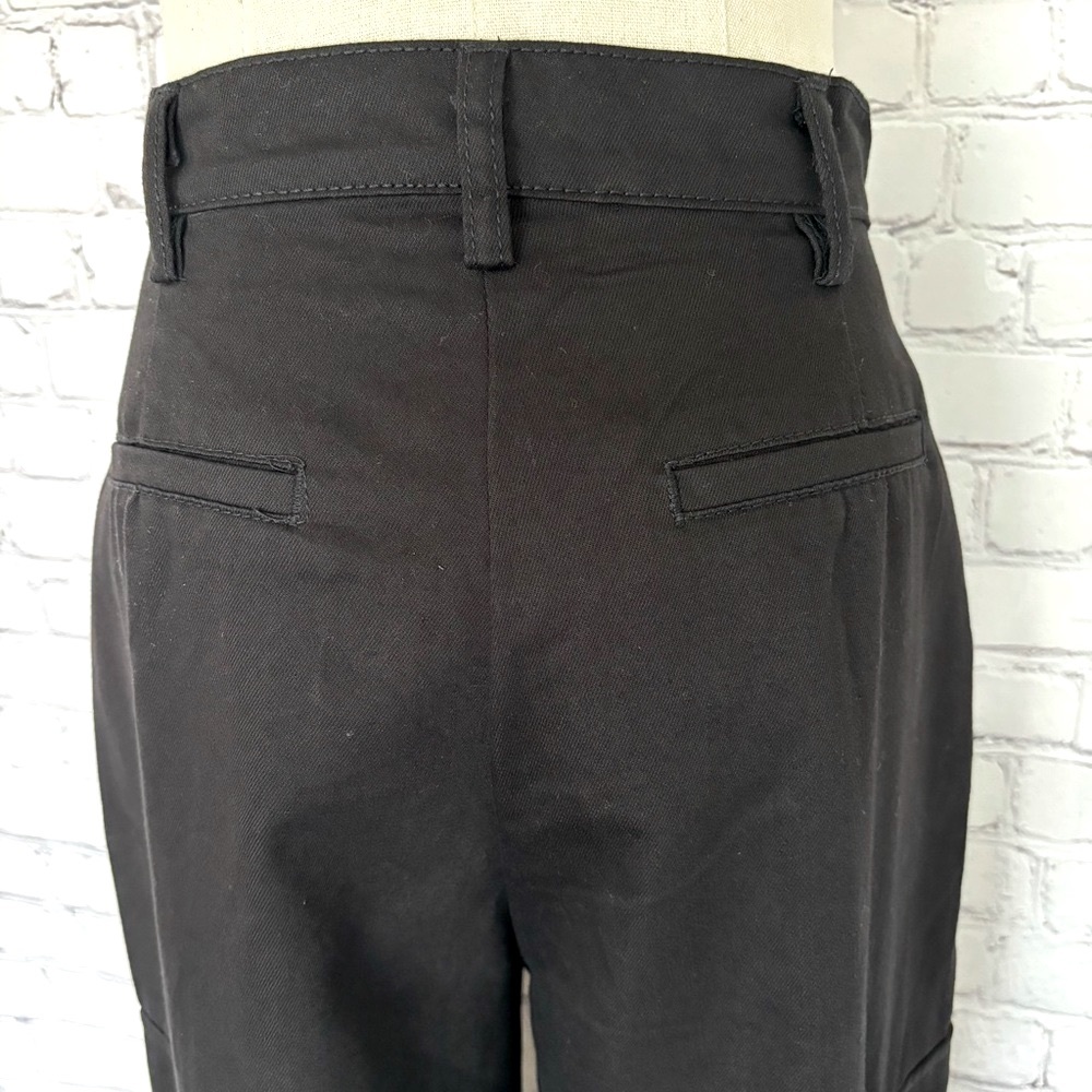 HUNTER & BROWN Black Wide Leg High Rise Pleated Cargo Pants--NWT--L - Picture 7 of 15
